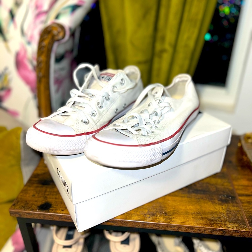 Converse all stars